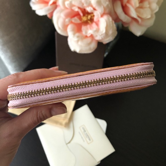 Authentic Louis Vuitton Vernis wallet - Picture 4 of 15